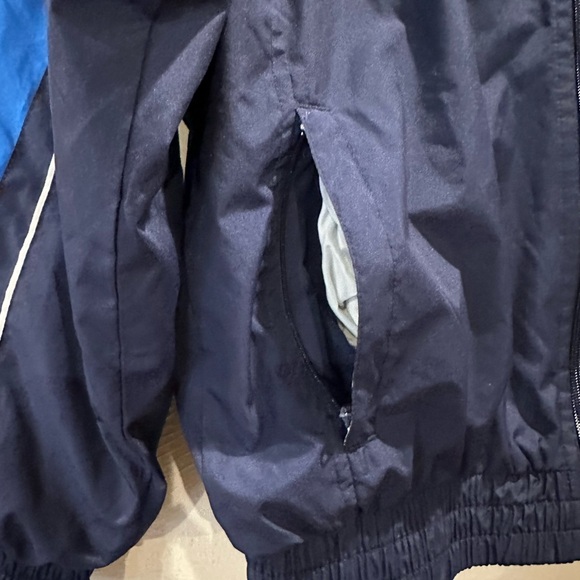 Youth large (14/16) Dallas Mavericks zip up wind breaker jacket - Picture 3 of 8